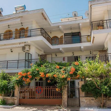 Apartments Tania 팔랄리아 디오니시우 외부 사진