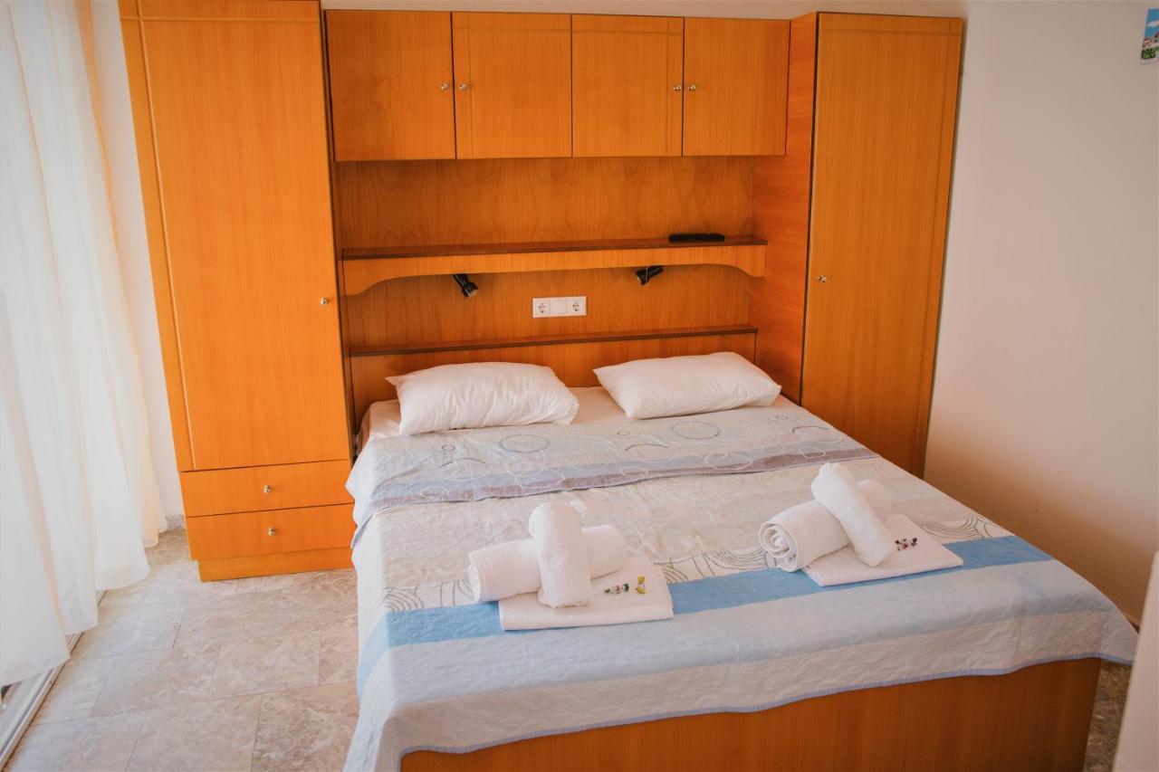 Apartments Tania 팔랄리아 디오니시우 외부 사진